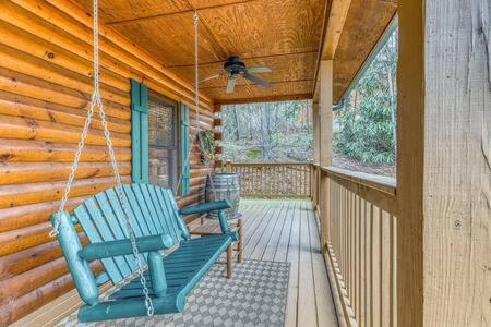 Villa The Great Escape - Min From Parkway With Hot Tub à Gatlinburg Extérieur photo